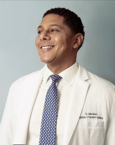 Manhattan Smiles Dental Studio