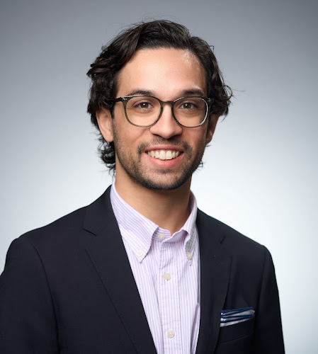Century Medical and Dental Center Dentist Christian Vargas, DDS