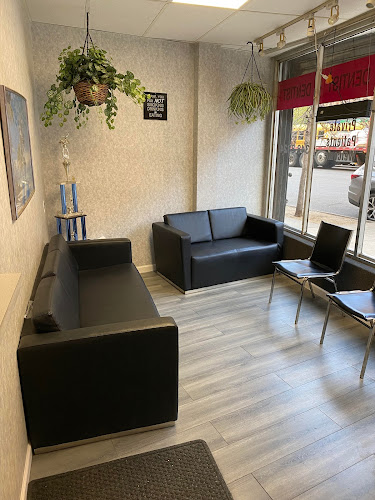 Dr. Robert Eyckmans DDS